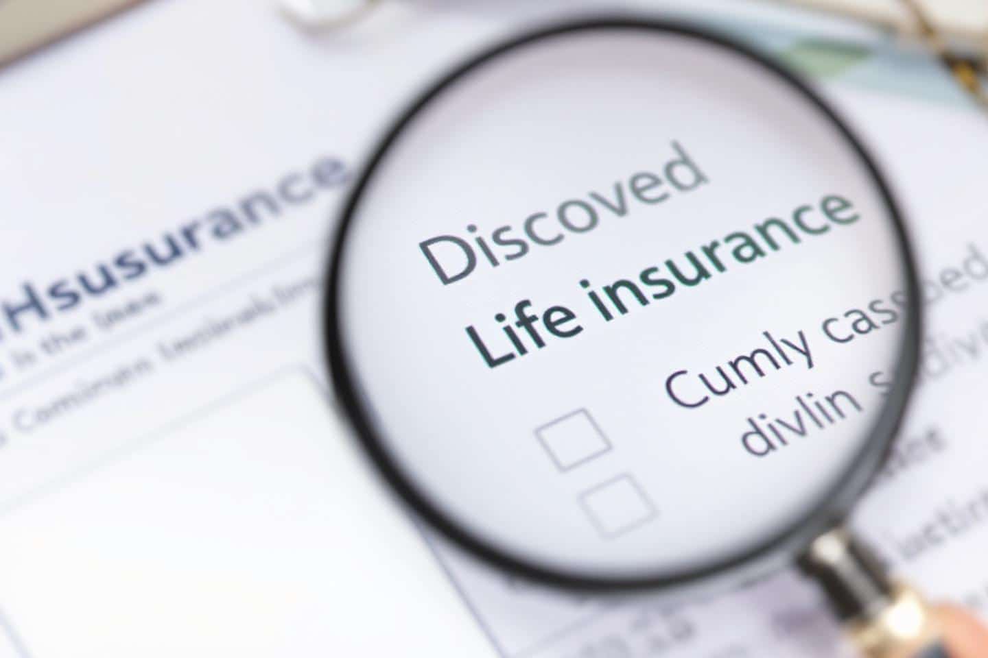 Quels sont les frais cachés des assurances vie : guide et conseils